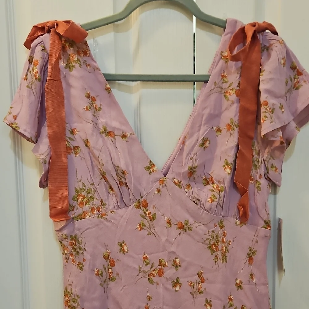 Wild Fable Short Sleeve V-Neck Flutter Sleeve Mini A-Line Dress Pink Floral - Picture 5 of 9